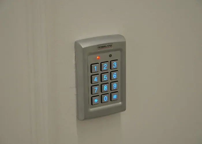 Edificio Charles 202