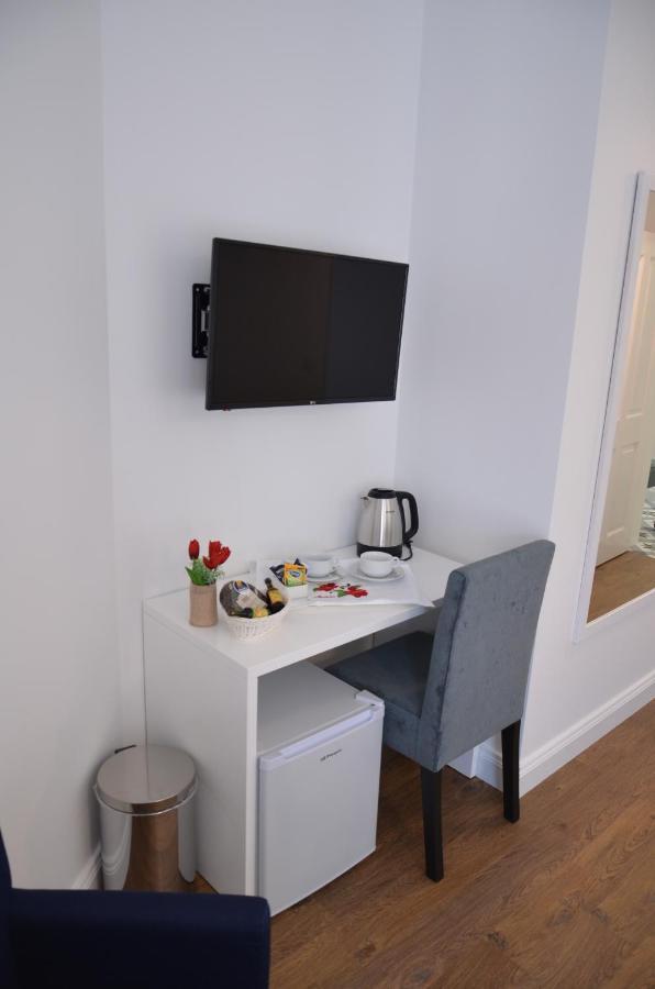 Edificio Charles 202 Homestay *